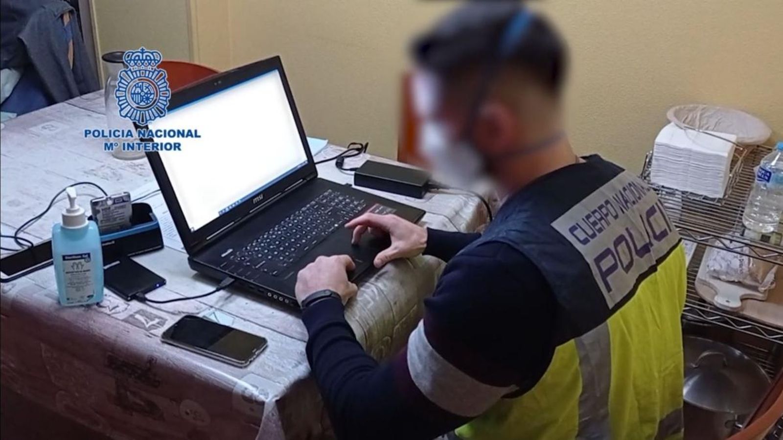 La Policia Nacional, durant l'operació