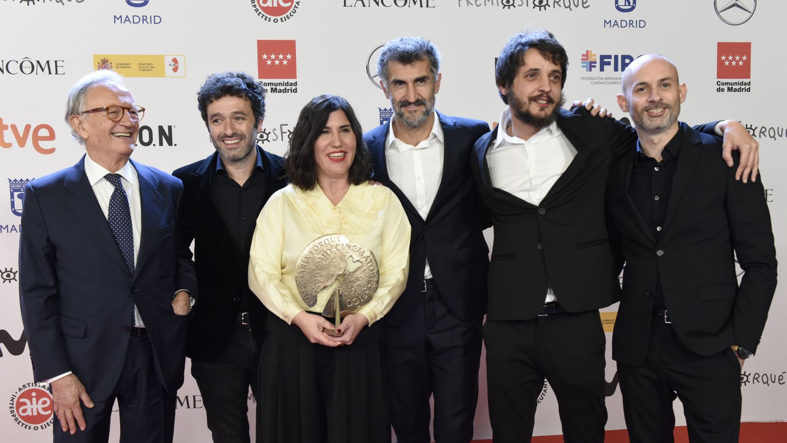 L'equip d''As bestas' amb el Premi Forqué a millor llargmetratge