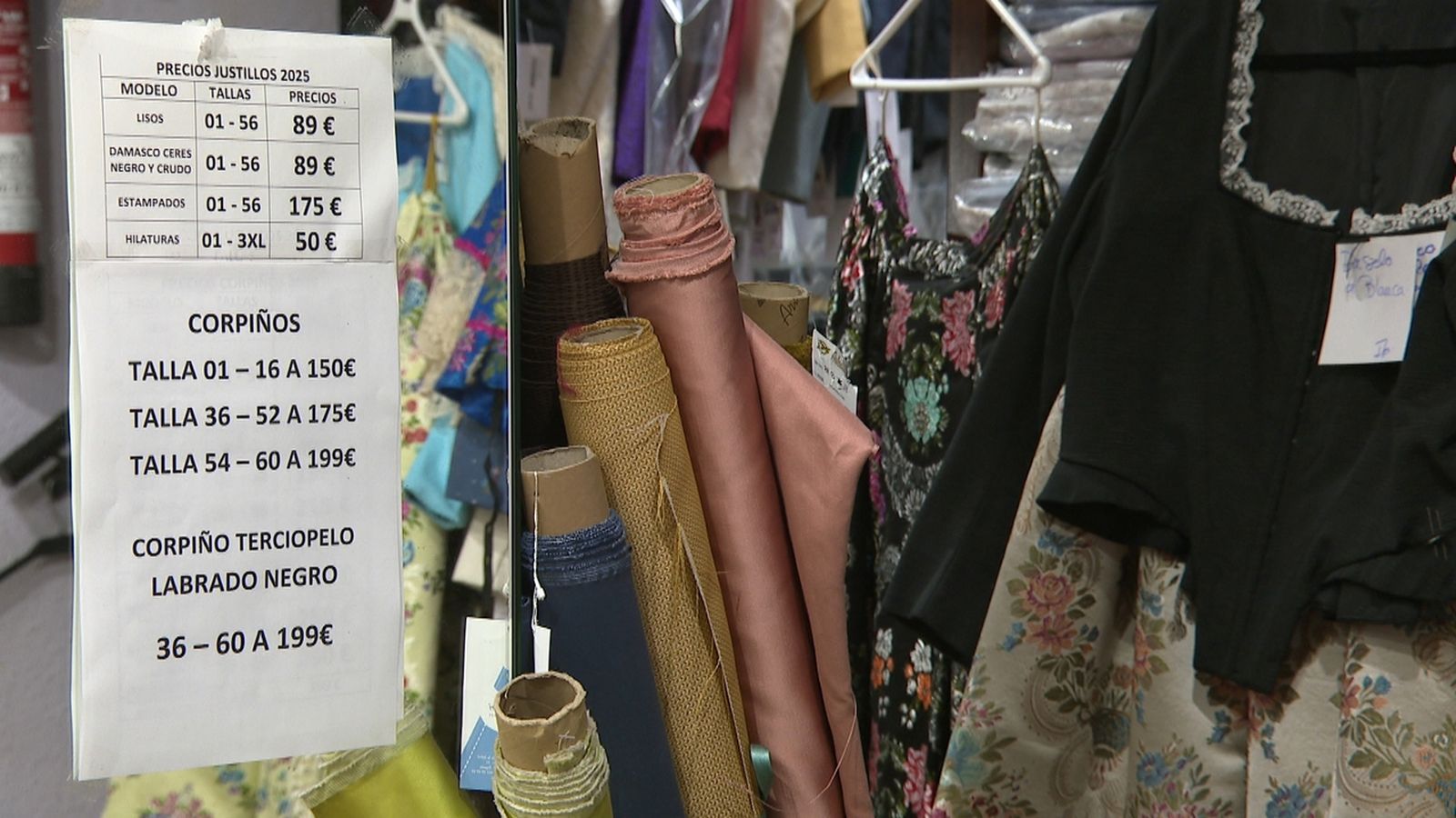 L'alça de la indumentària fallera en sèrie