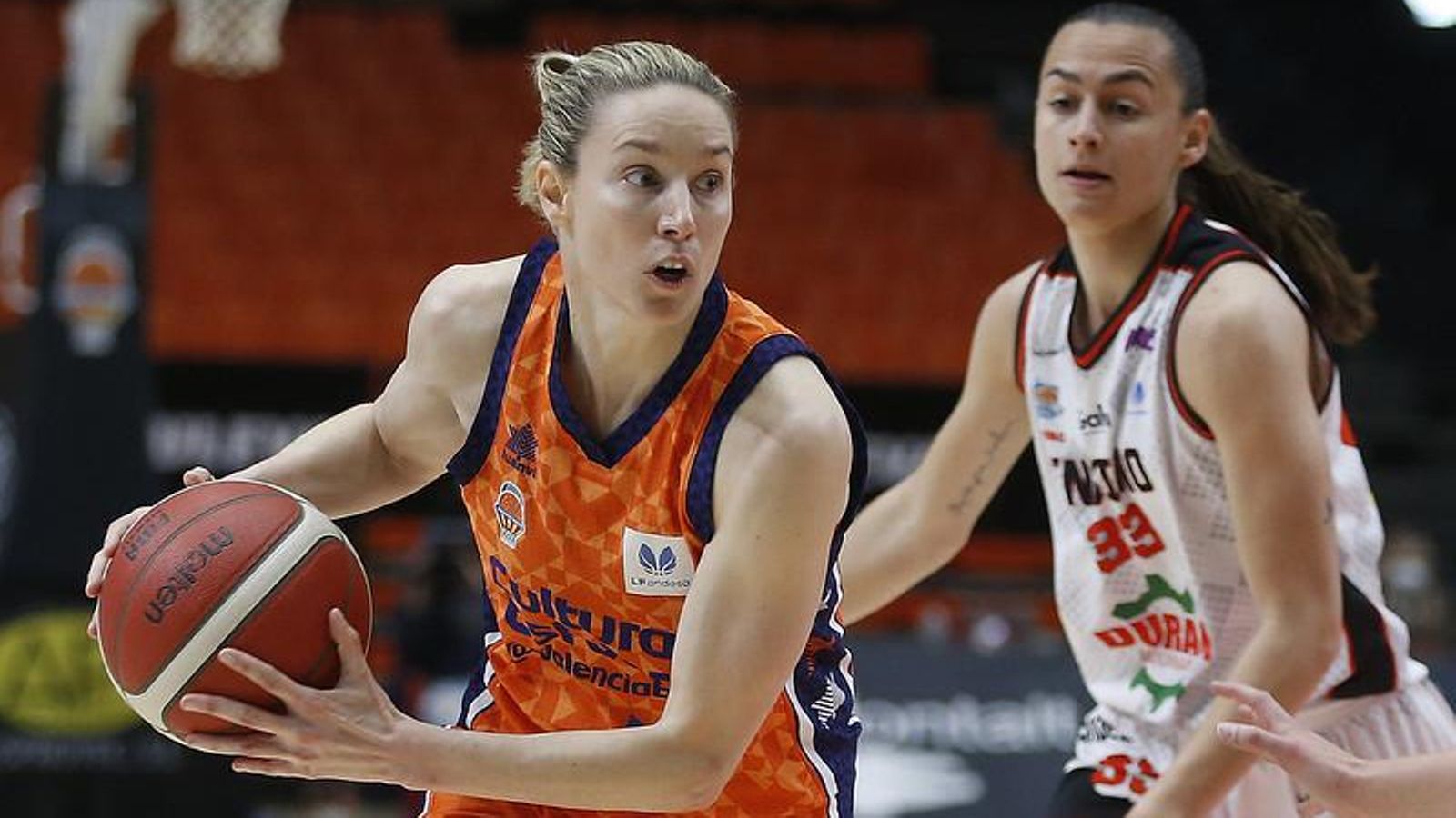 Anna Gómez, en una acció del partit