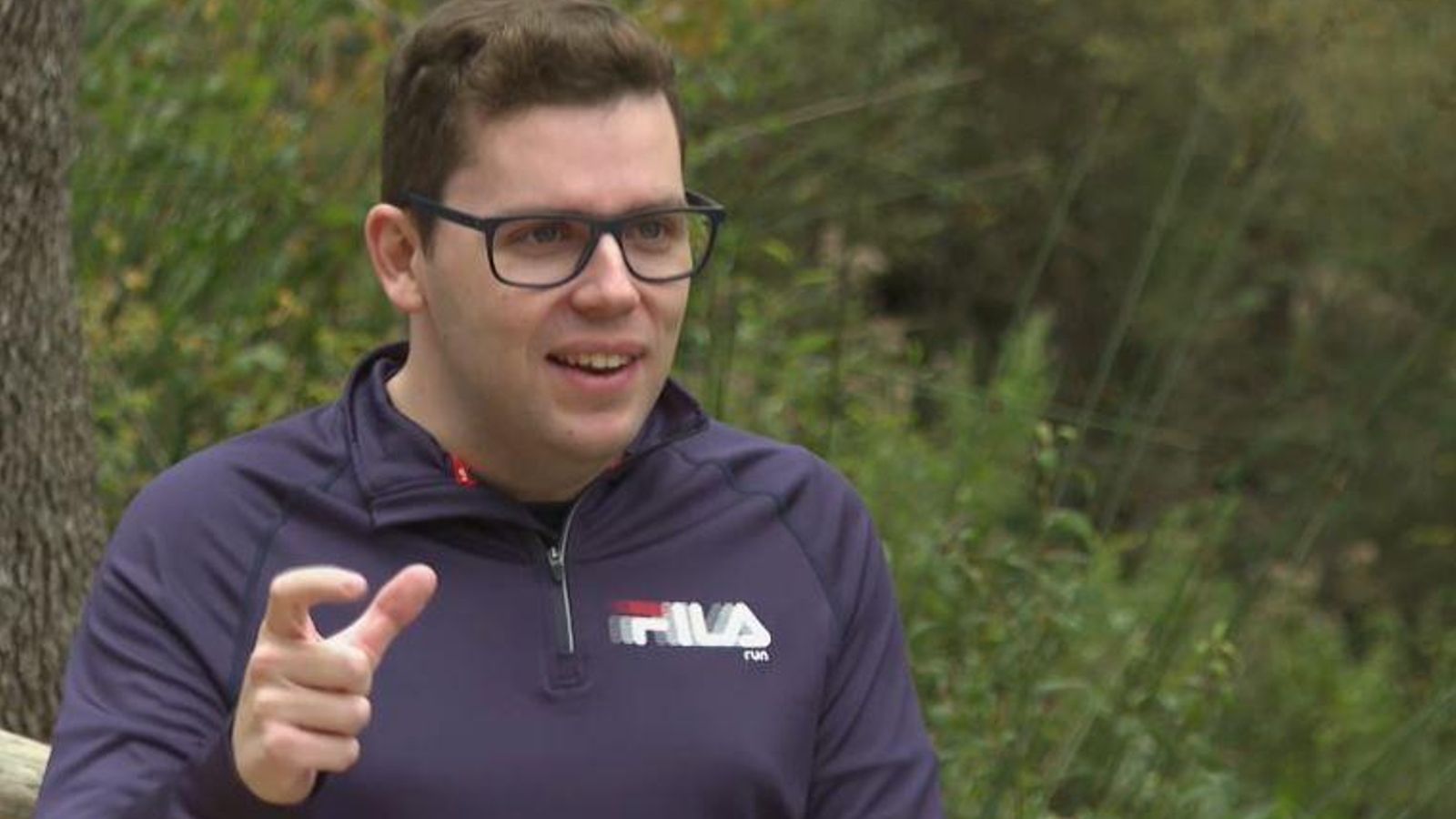 Adrià ha contat que de menut eixia de casa amb un anemòmetre per a mesurar el vent