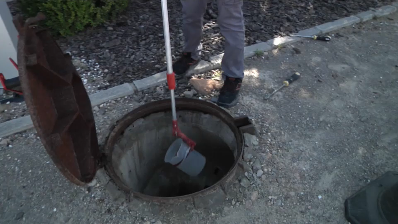 S'inicia la recollida de mostres d'aigües residuals a València per a detectar el virus