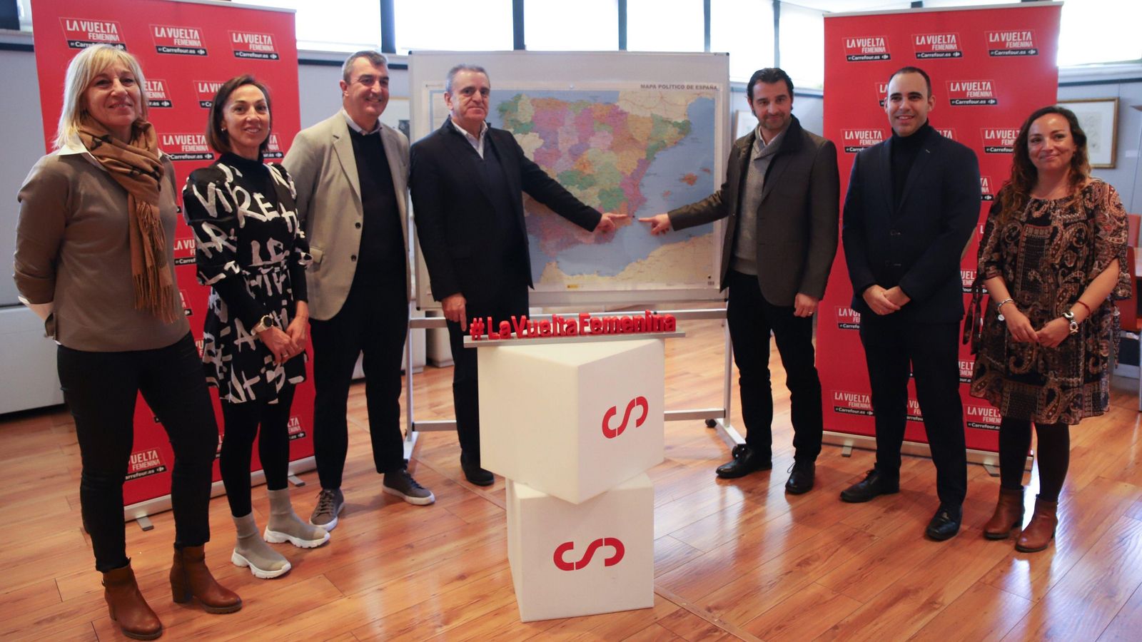 Imatge de la presentació de la Volta Ciclista Femenina