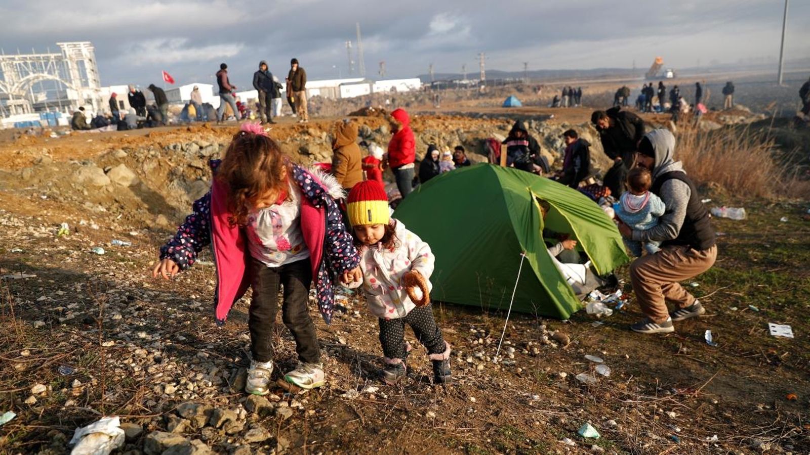 Xiquets refugiats a Ipsala, prop de la frontera entre Turquia i Grècia