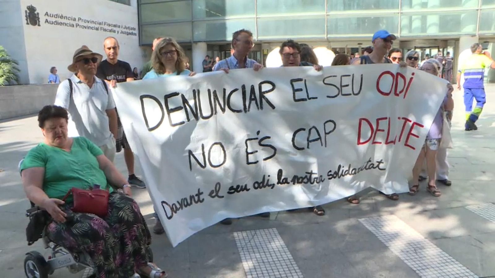 Les denunciades per Hazte Oír rebutgen declarar davant de la justícia