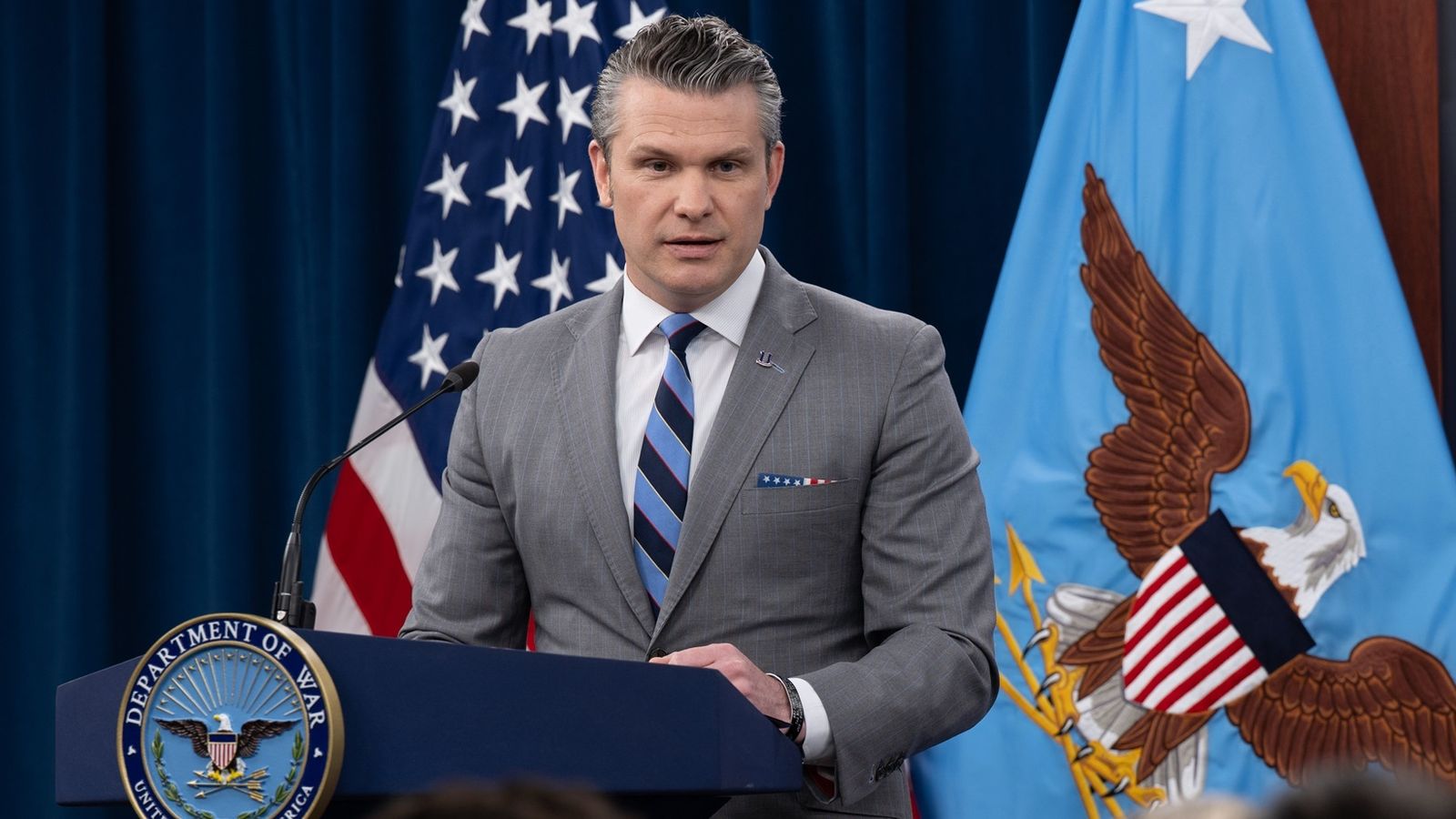 El cap del Pentàgon, Pete Hegseth