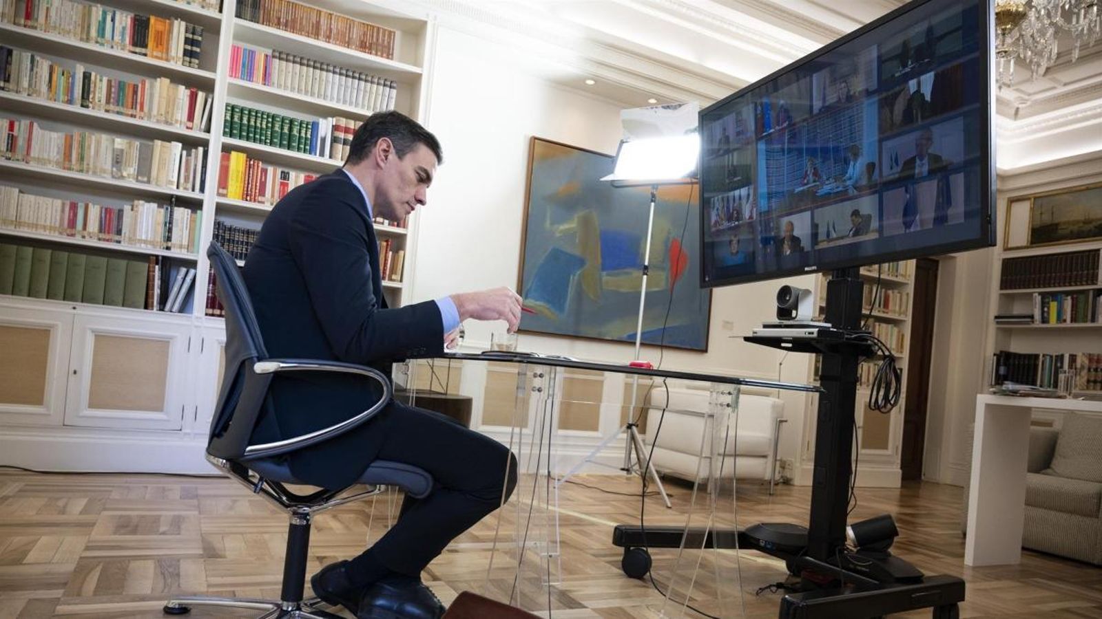 Els líders de la Unió Europea debaten el seu model de resposta econòmica a la Covid-19