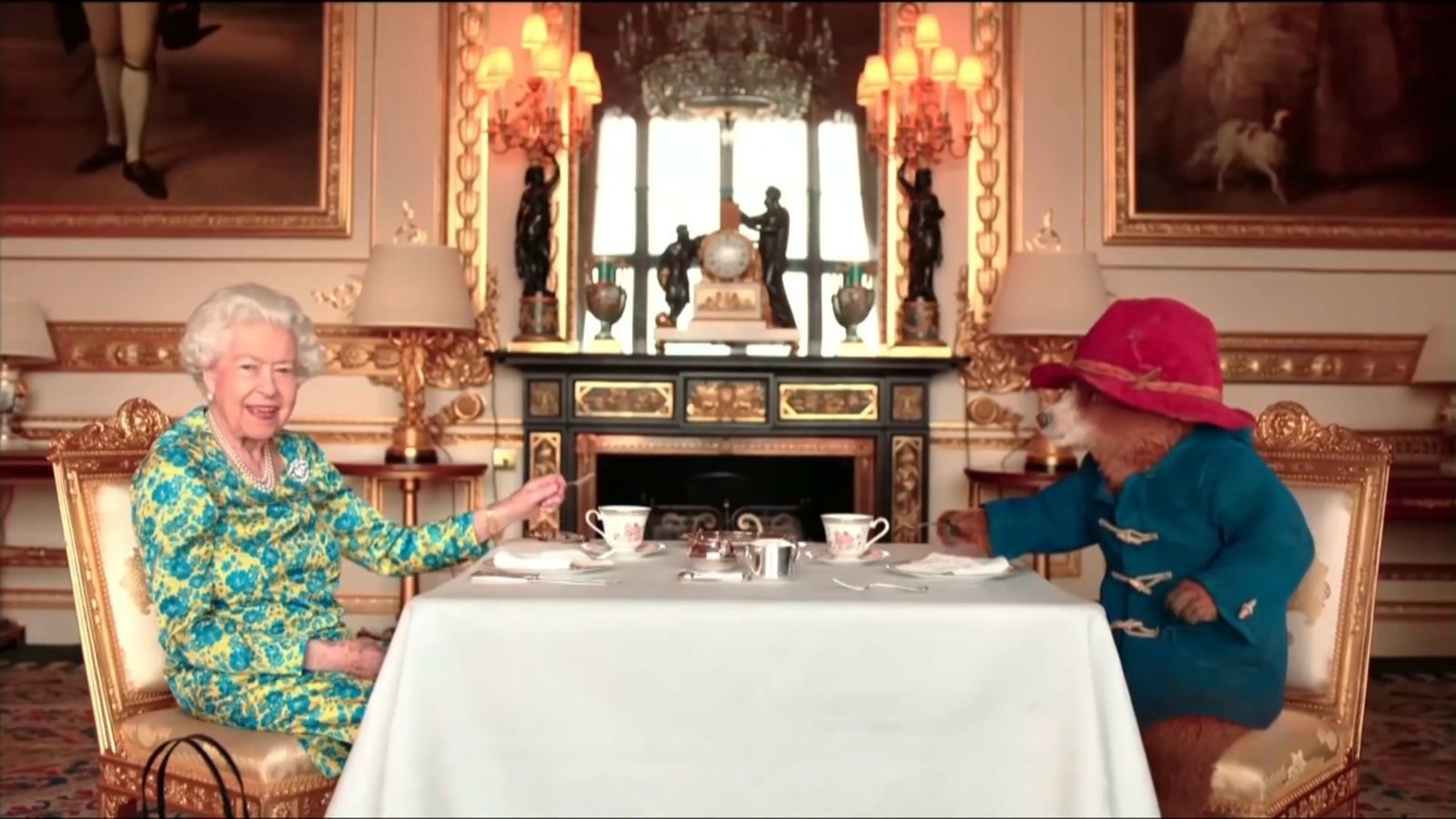 Milers de persones han celebrat el jubileu de platí de la reina Isabel II