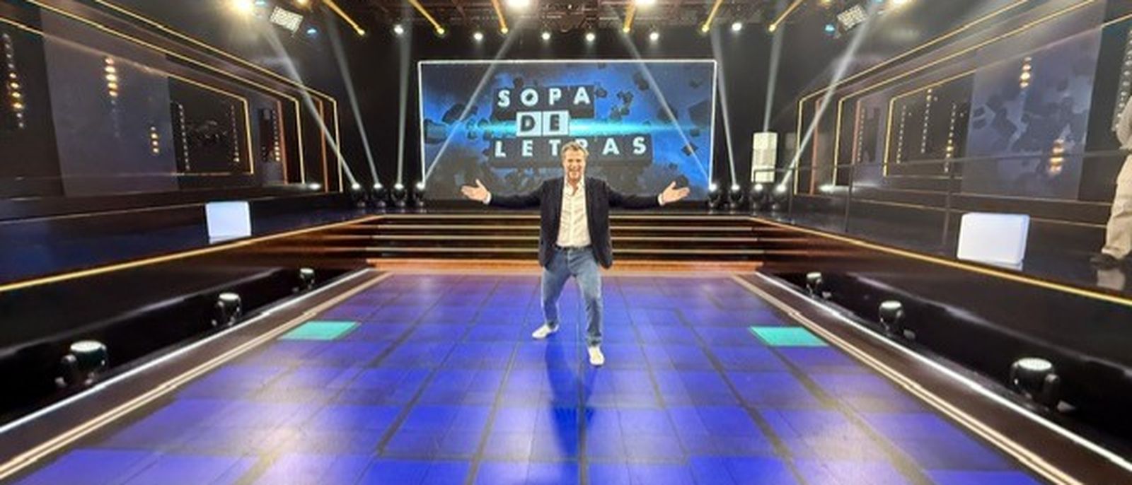 El plató en 3D del concurs 'Sopa de letras' amb Jota Abril