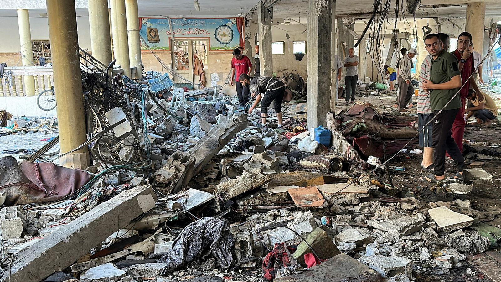 Escola d'Al-Tabaín després del bombardeig d'Israel Escola Al Tabaín després del bombardeig d'Israel