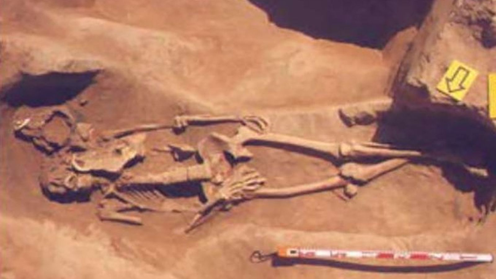 Enterrament dels carrers Quart i Cañete de València de finals del segle II aC