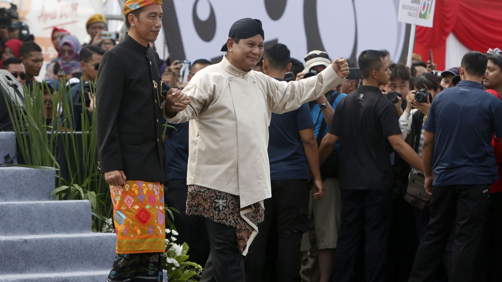 El president, Joko Widodo, i l’exgeneral, Prabowo Subianto
