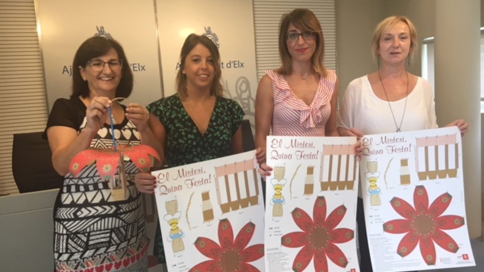 L\'Ajuntament d\'Elx distribueix 2.500 retallables entre els escolars del municipi per a promocionar el Misteri