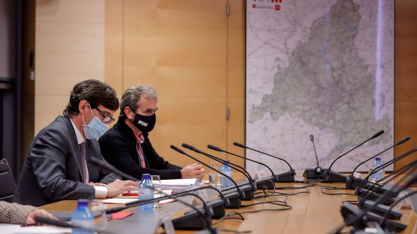 El govern espanyol i les autonomies aborden el toc de queda per a contindre la segona onada