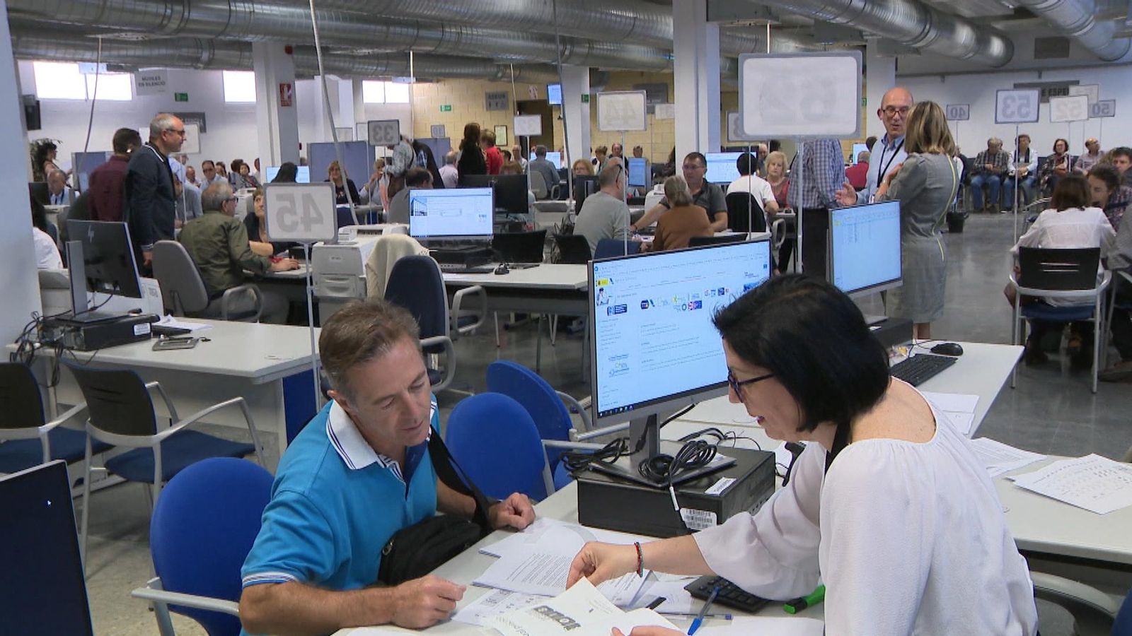 La realitat dels impostos en el debat polític: qui i com els poden abaixar?