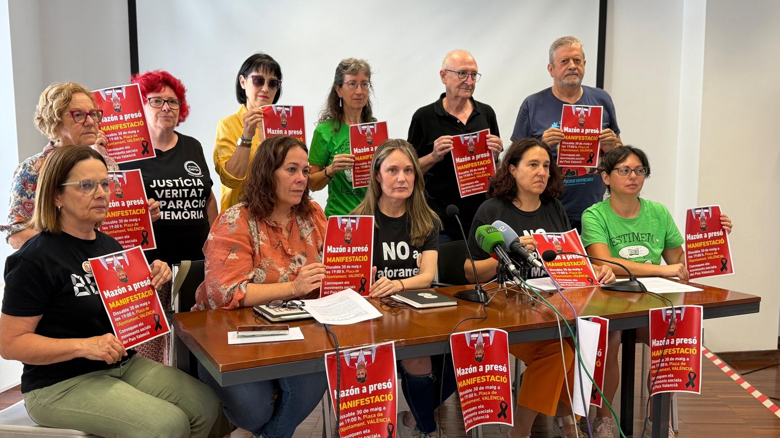 Roda de premsa de la manifestació de 'Mazón a presó'