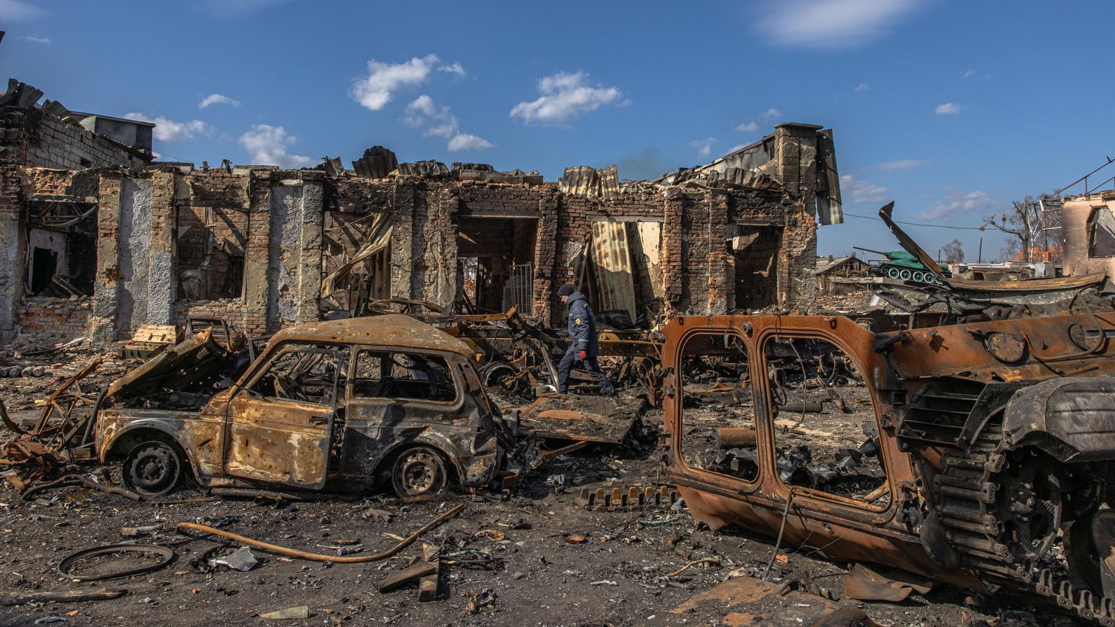 Una ciutat de la regió ucraïnesa de Sumi absolutament destruïda pels atacs