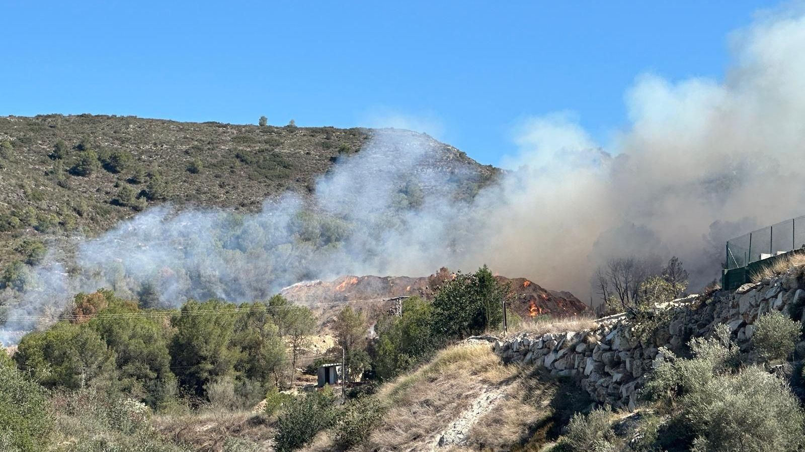 Estat de l'incendi este dissabte al matí