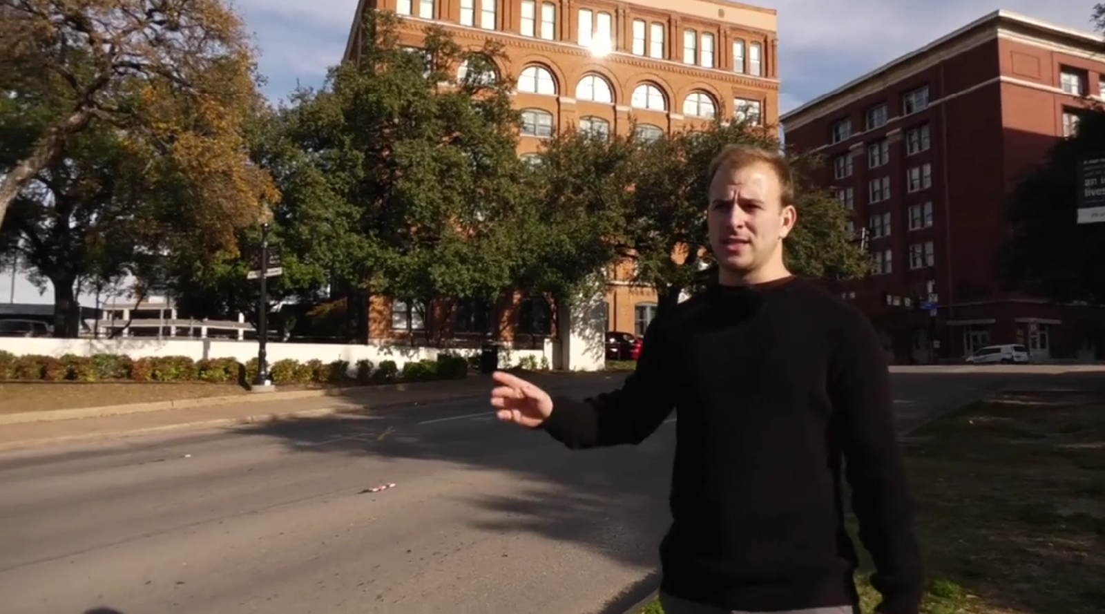 Amb Nacho explorarem el centre financer de Dallas