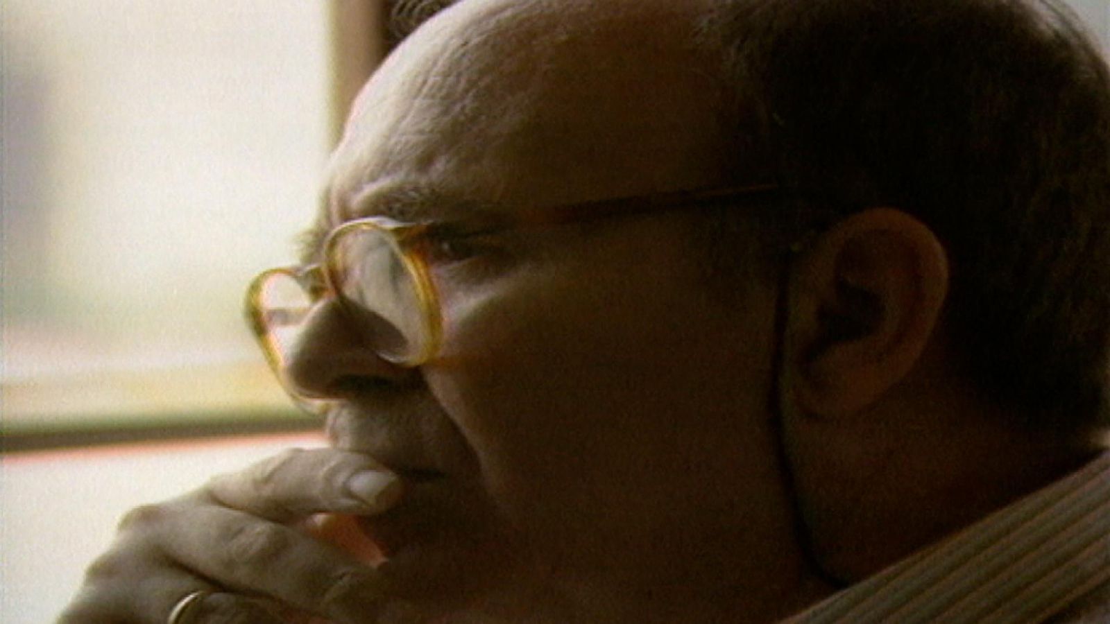 Arguments   Biografia del poeta