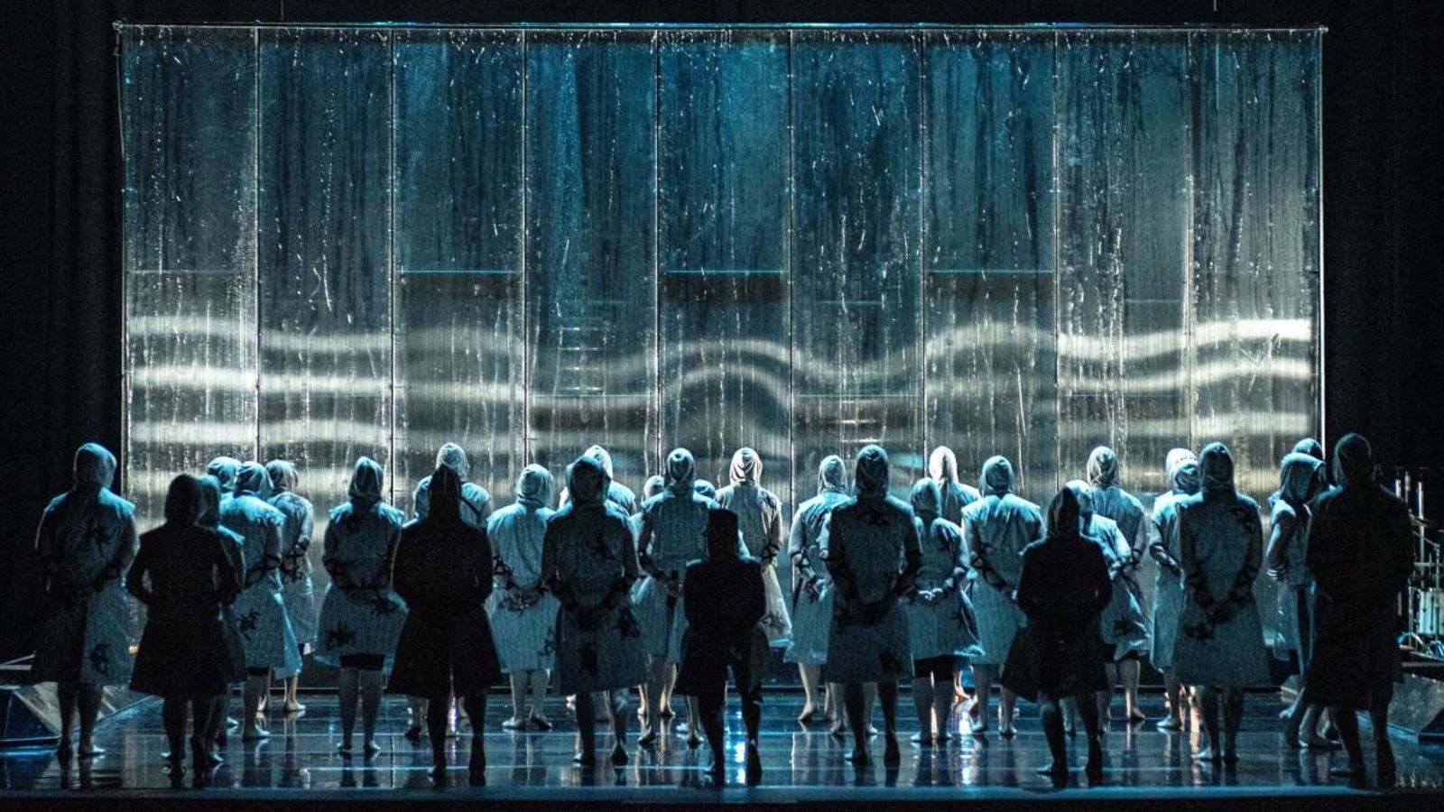 Espectacle 'Animal de sèquia', de la coreógrafa alcoiana Sol Picó