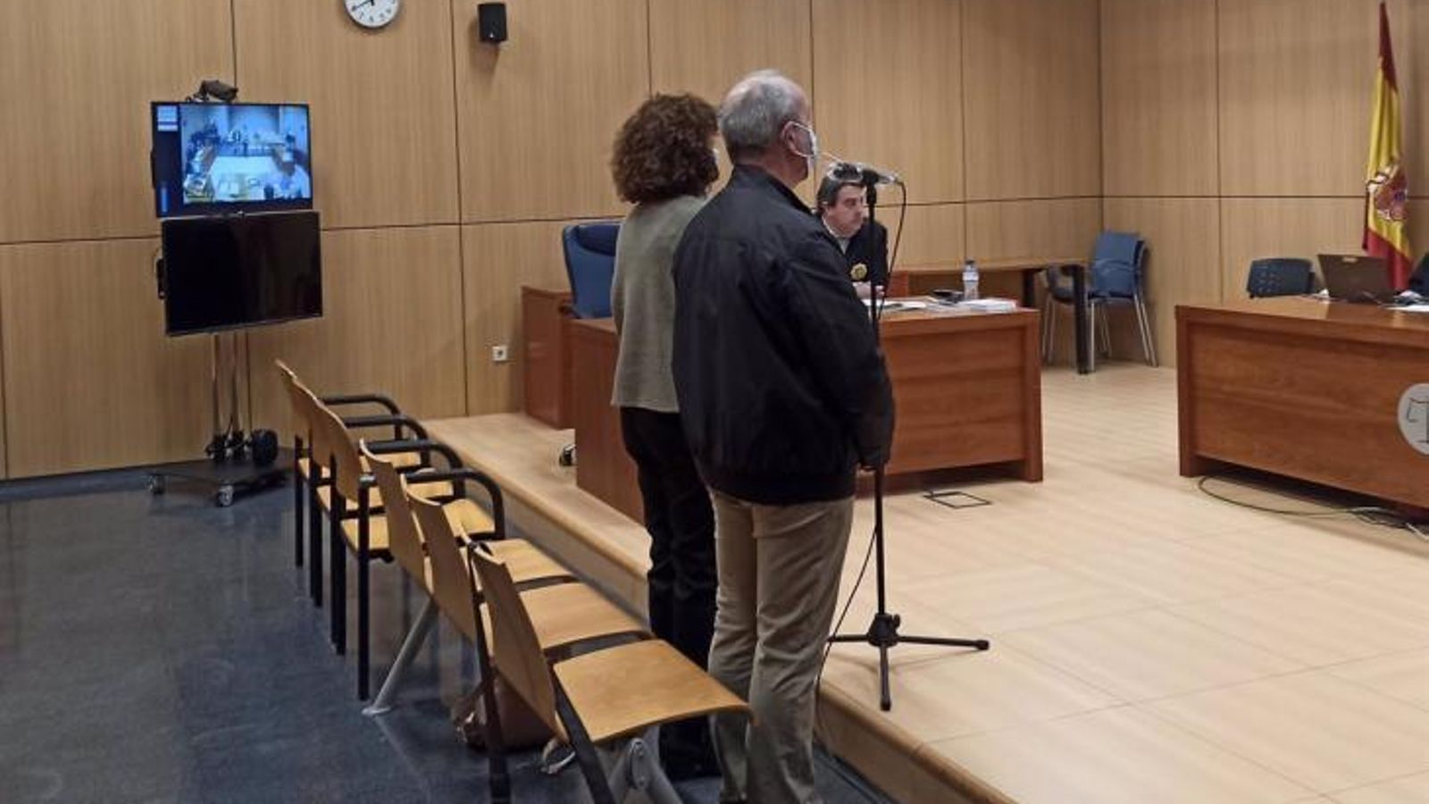 Els dos funcionaris acusats d'entrar irregularment en l'expedient de Rocío Carrasco, aquest dijous