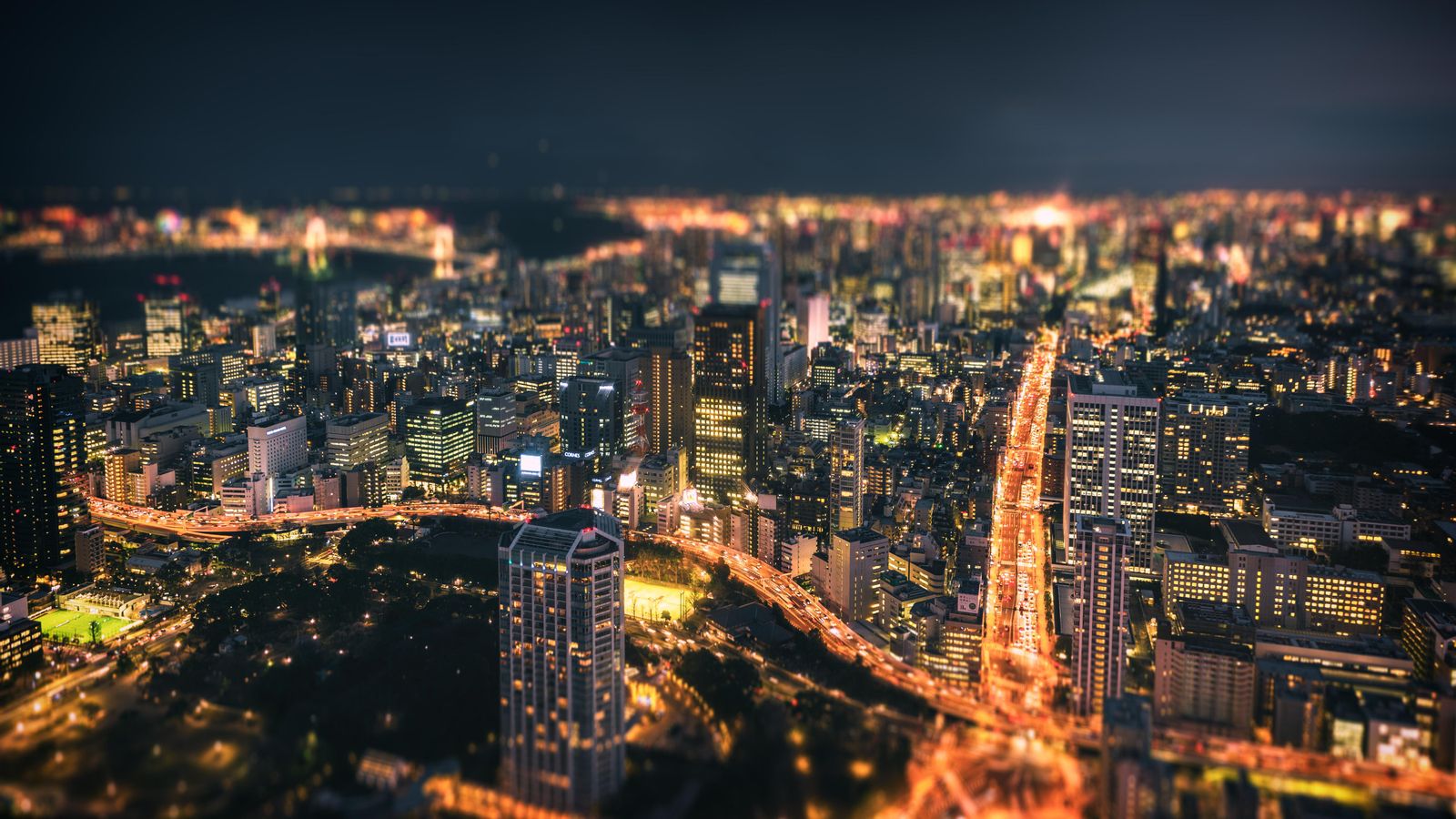 Imatge aèria nocturna de Tòquio