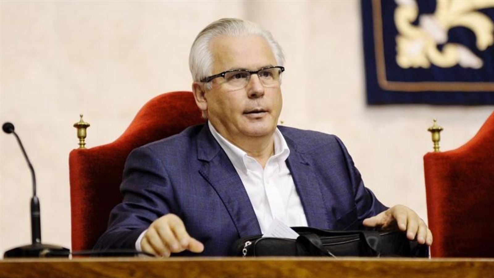 La defensa de Camps ja ha anunciat que recorrerà la decisió de la jutgessa de no citar com a testimoni l’exjutge Baltasar Garzón.