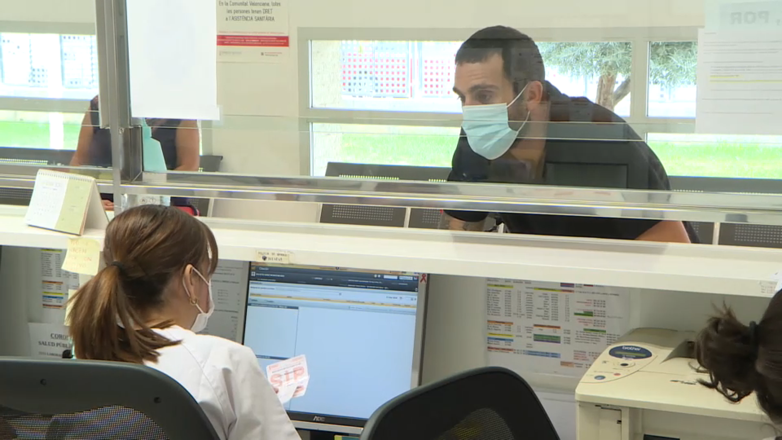 Ús obligatori de la mascareta en hospitals i centres de salut