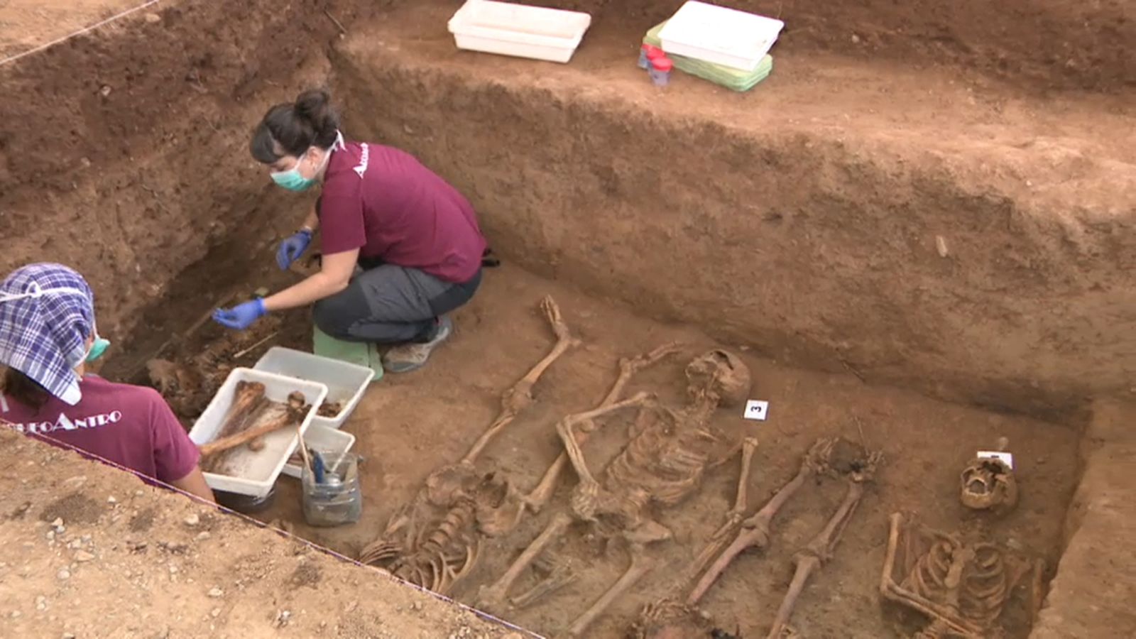 Finalitza la segona fase d\'exhumacions a Castelló després de trobar 19 cossos