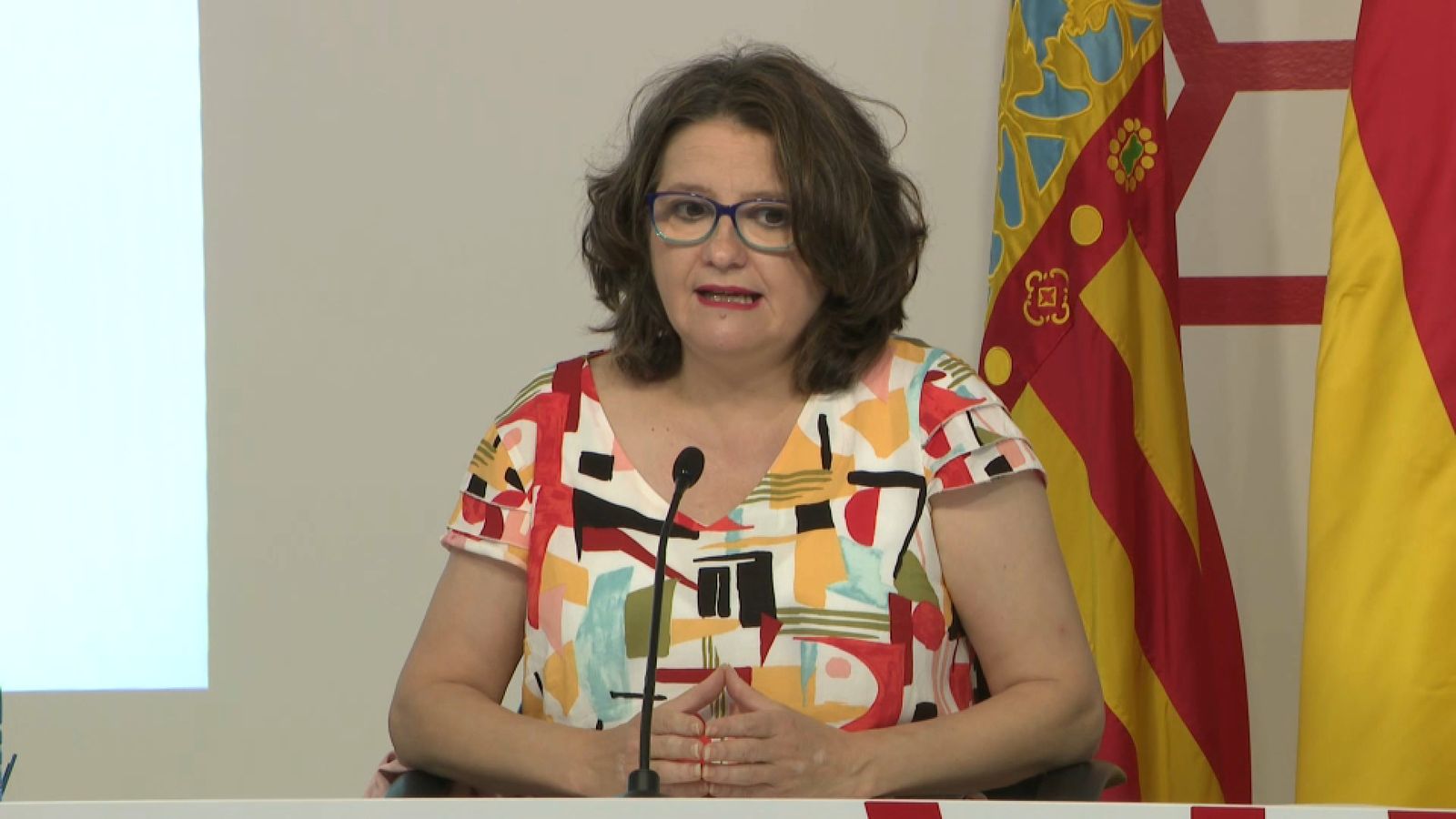 La vicepresidenta del Consell, Mónica Oltra, en la compareixença d'aquest divendres