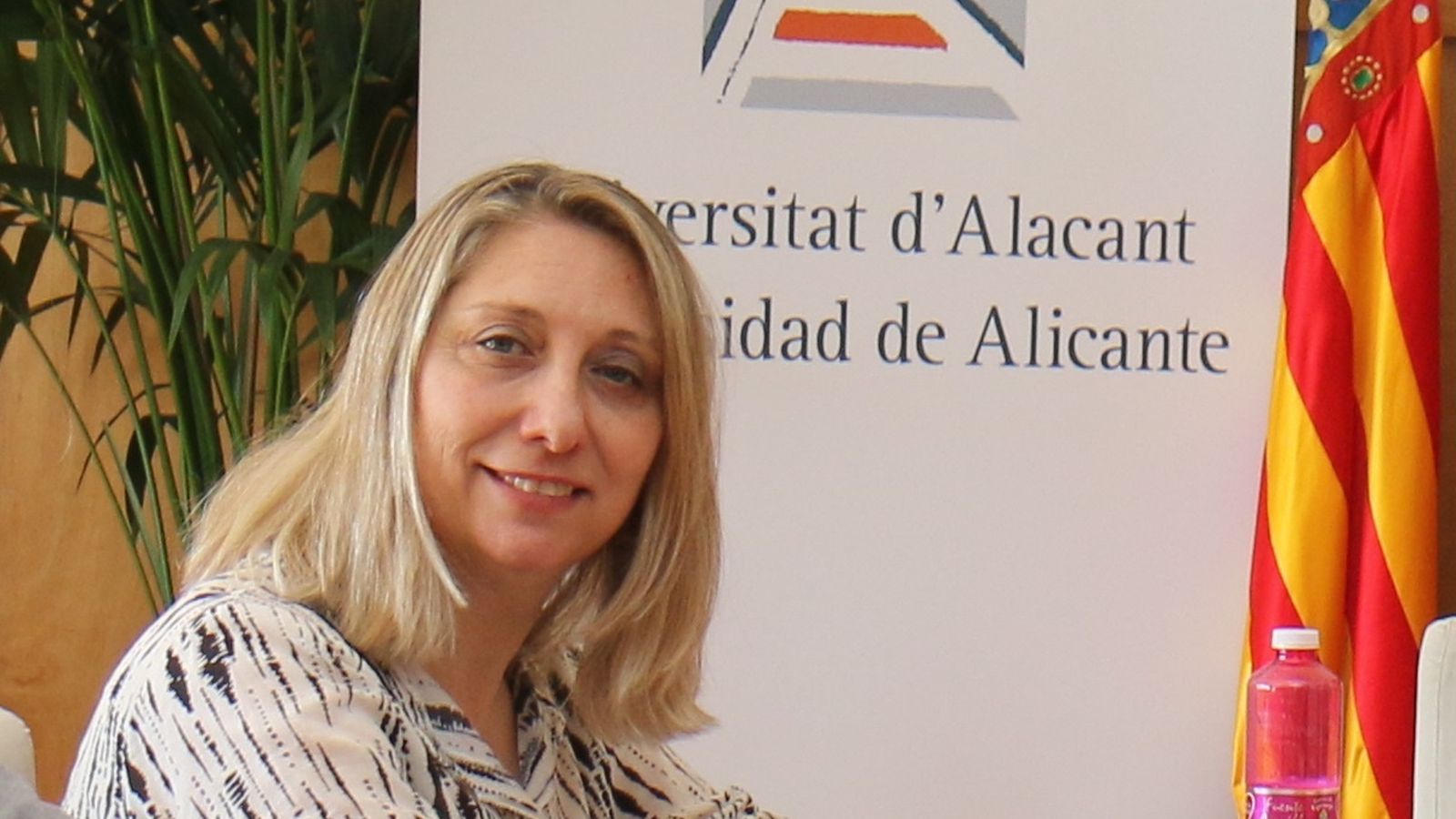 Maria Jesús Pastor Llorca, vicerrectora de Transferència, Innovació i Divulgació Científica de la Universitat d'Alacant
