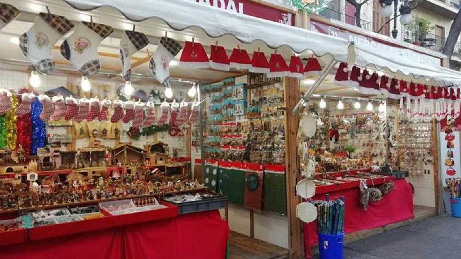 Imatge d'arxiu d'un mercat de Nadal 25.12.2018 | Recorregut pels mercadets de Nadal de la ciutat de València
