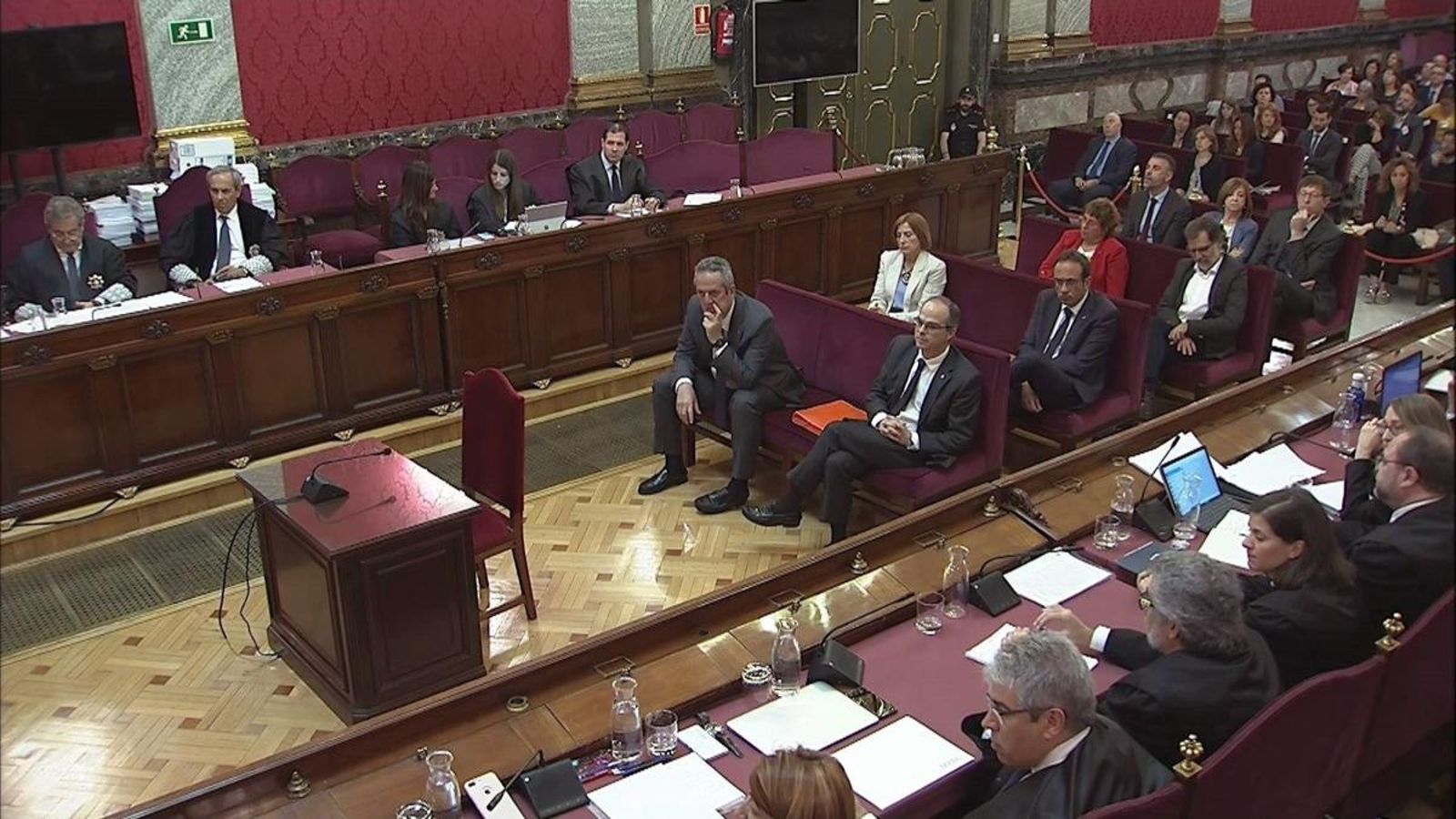 El Tribunal Suprem ha rebutjat deixar en llibertat provisional els acusats del judici del procés