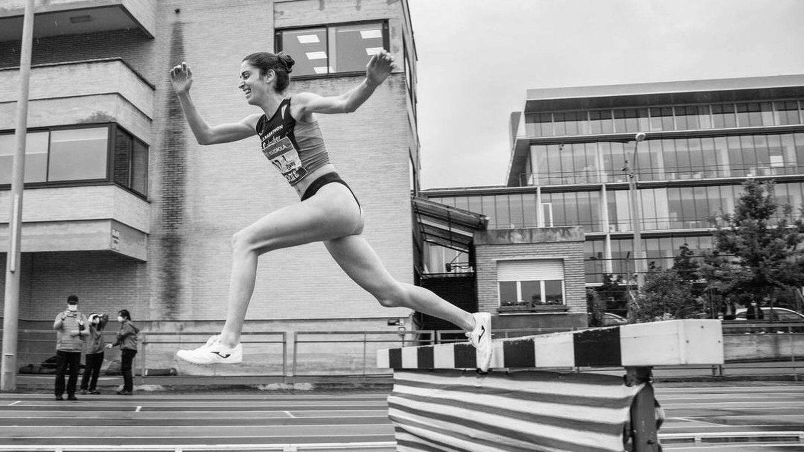 Alba Cebrián en una prova d'atletisme