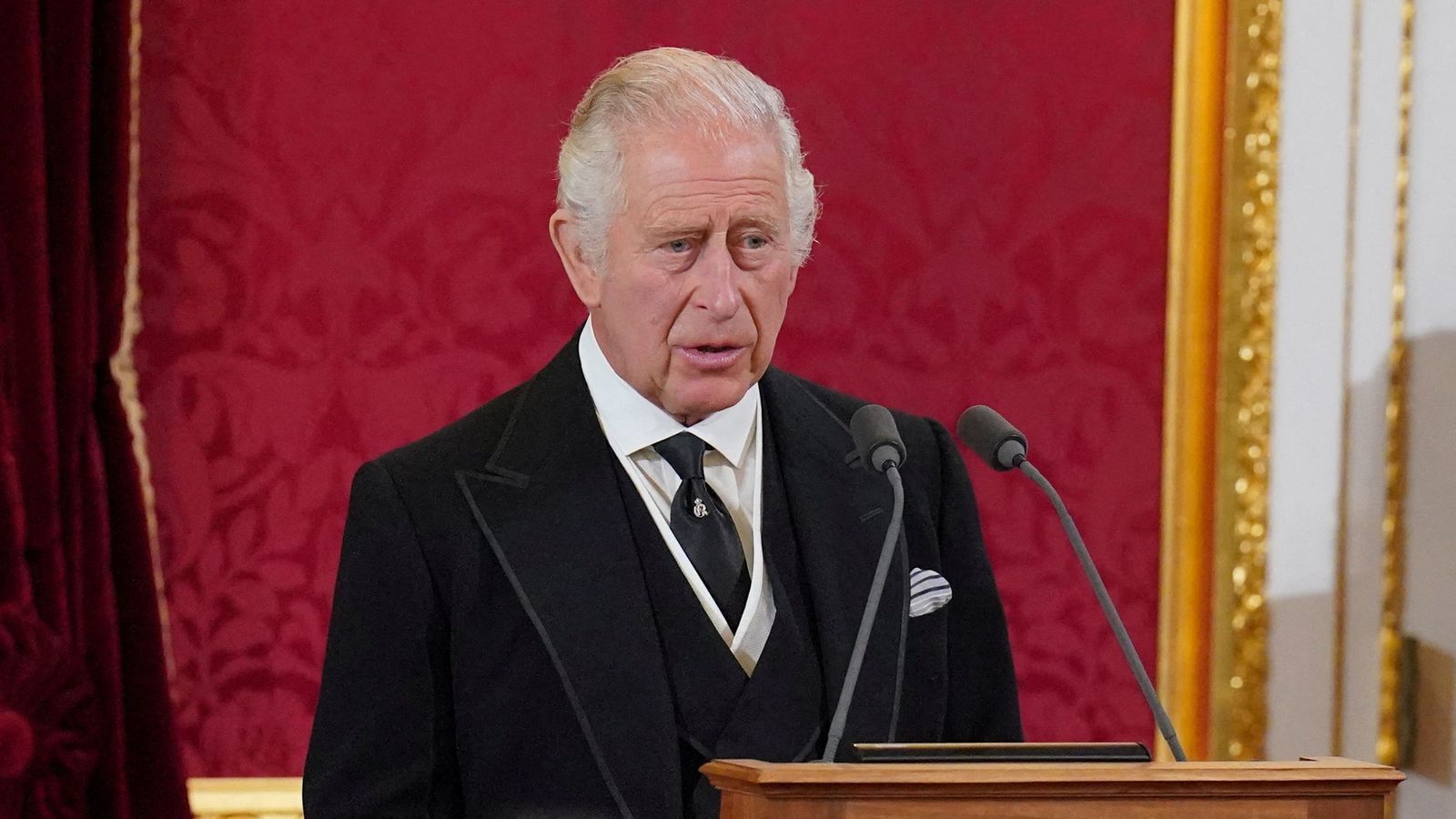 Carles III, en arxiu