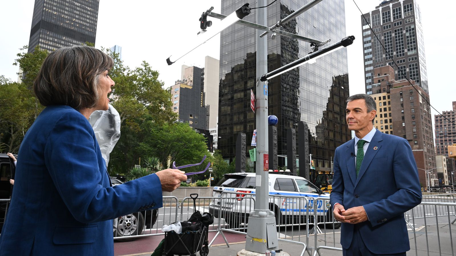 Pedro Sánchez durant l'entrevista amb la CNN