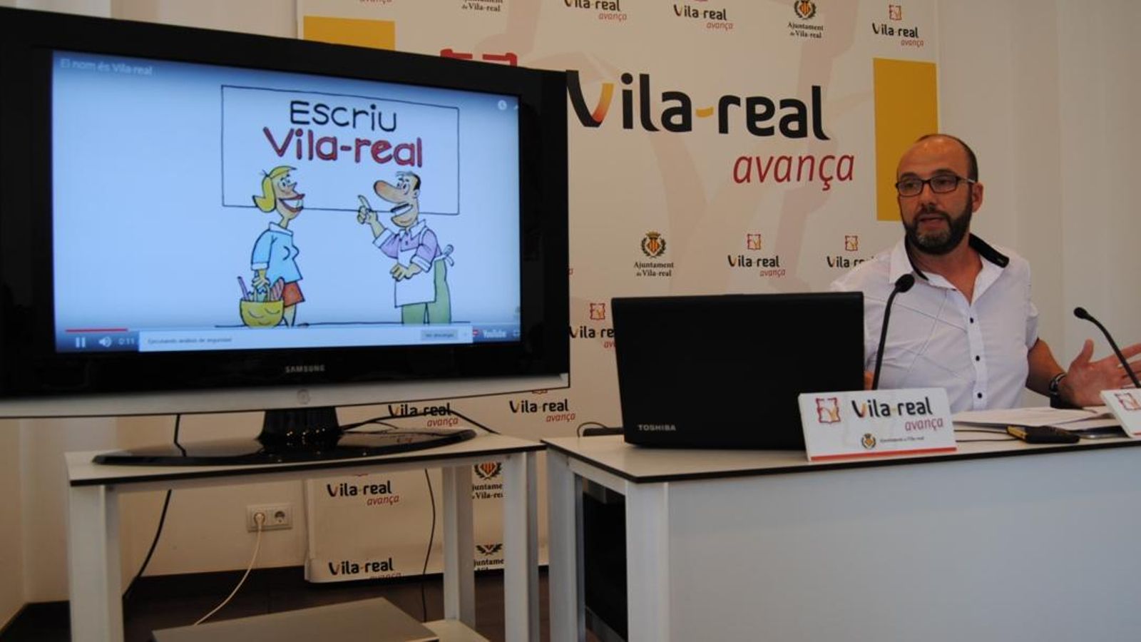 La campanya El nom és Vila-real té com a objecte d'alertar dels llocs on s'escriu malament el topònim. La campanya El nom és Vila-real té com a objecte d'alertar dels llocs on s'escriu malament el topònim.