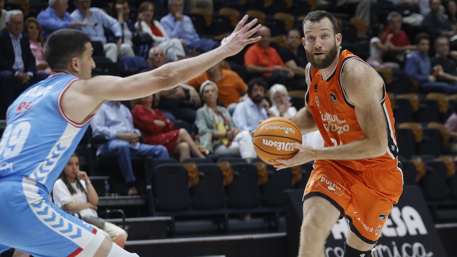 El València Basket supera el Breogán