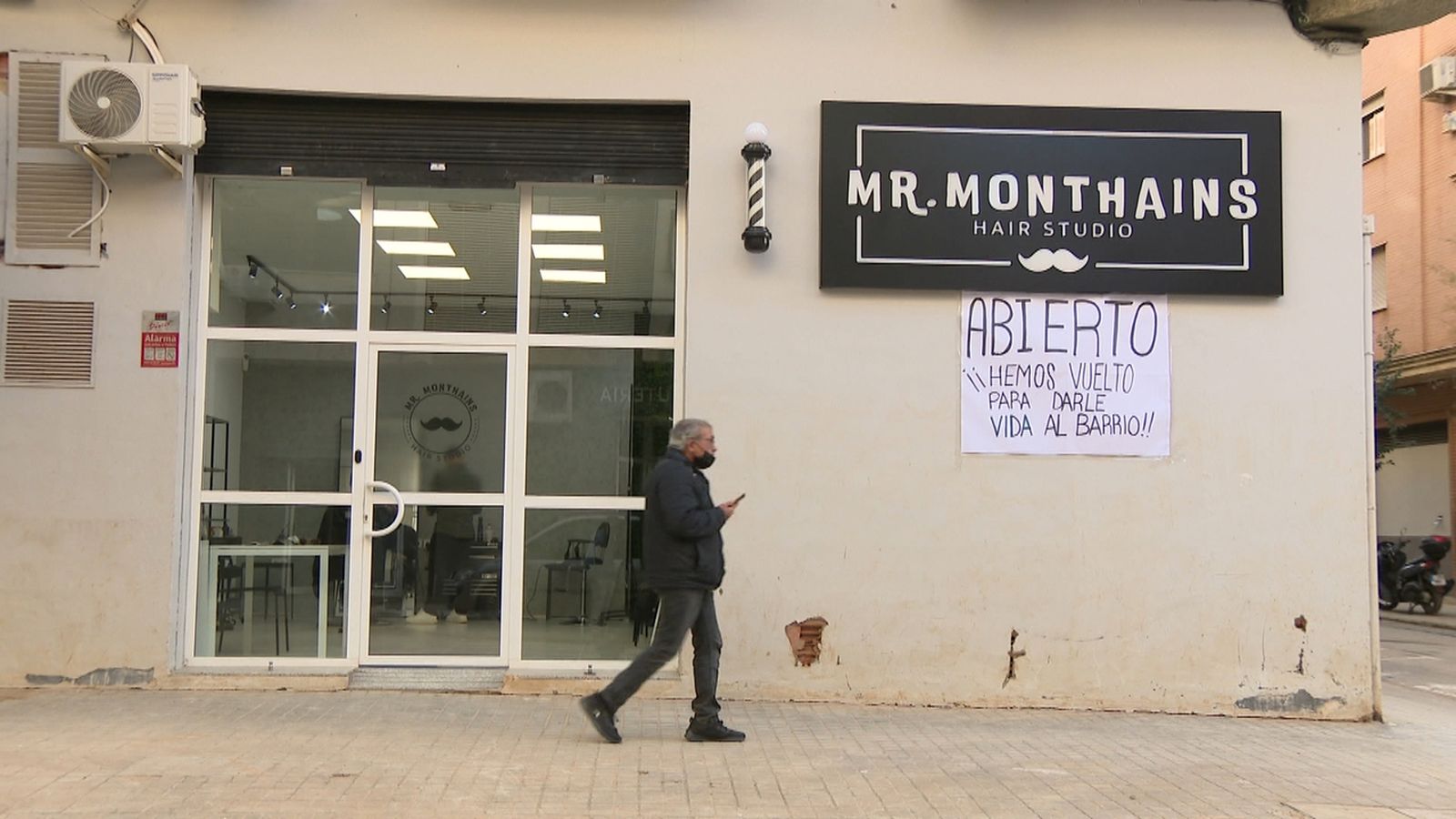 Barberia Mr Monthains, a Catarroja