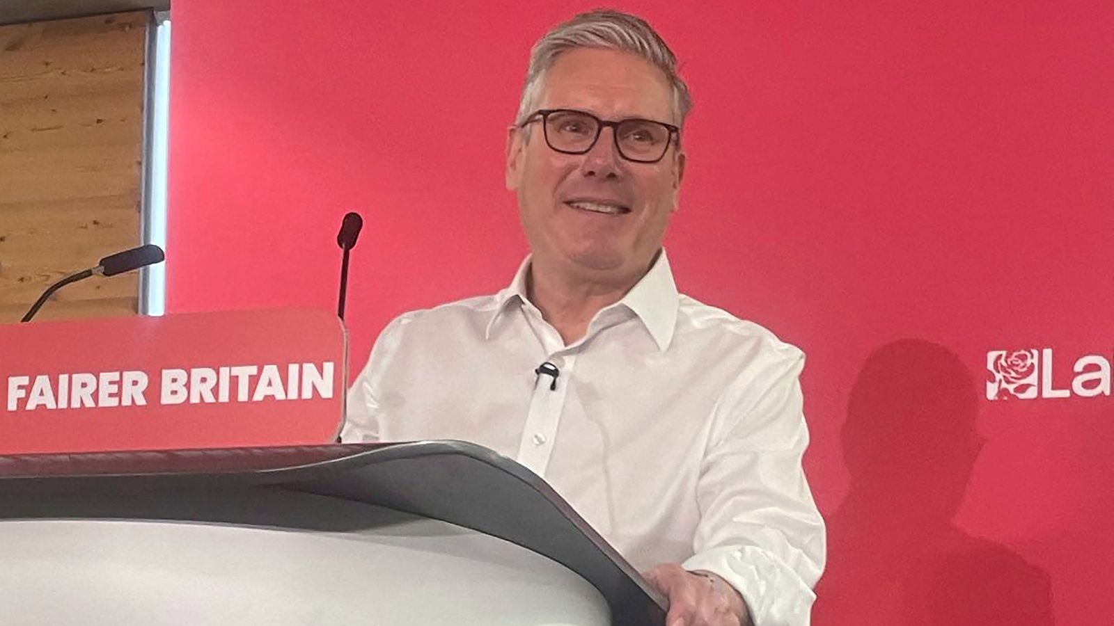 Rebel·lió dins del partit laborista britànic per a fer fora el líder, Keir Starmer
