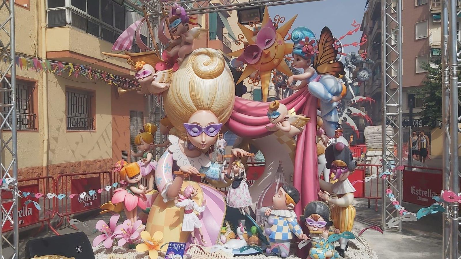 Monument infantil Foguerer-Carolines, guanyador del primer premi de la Secció Especial de les Fogueres 2022