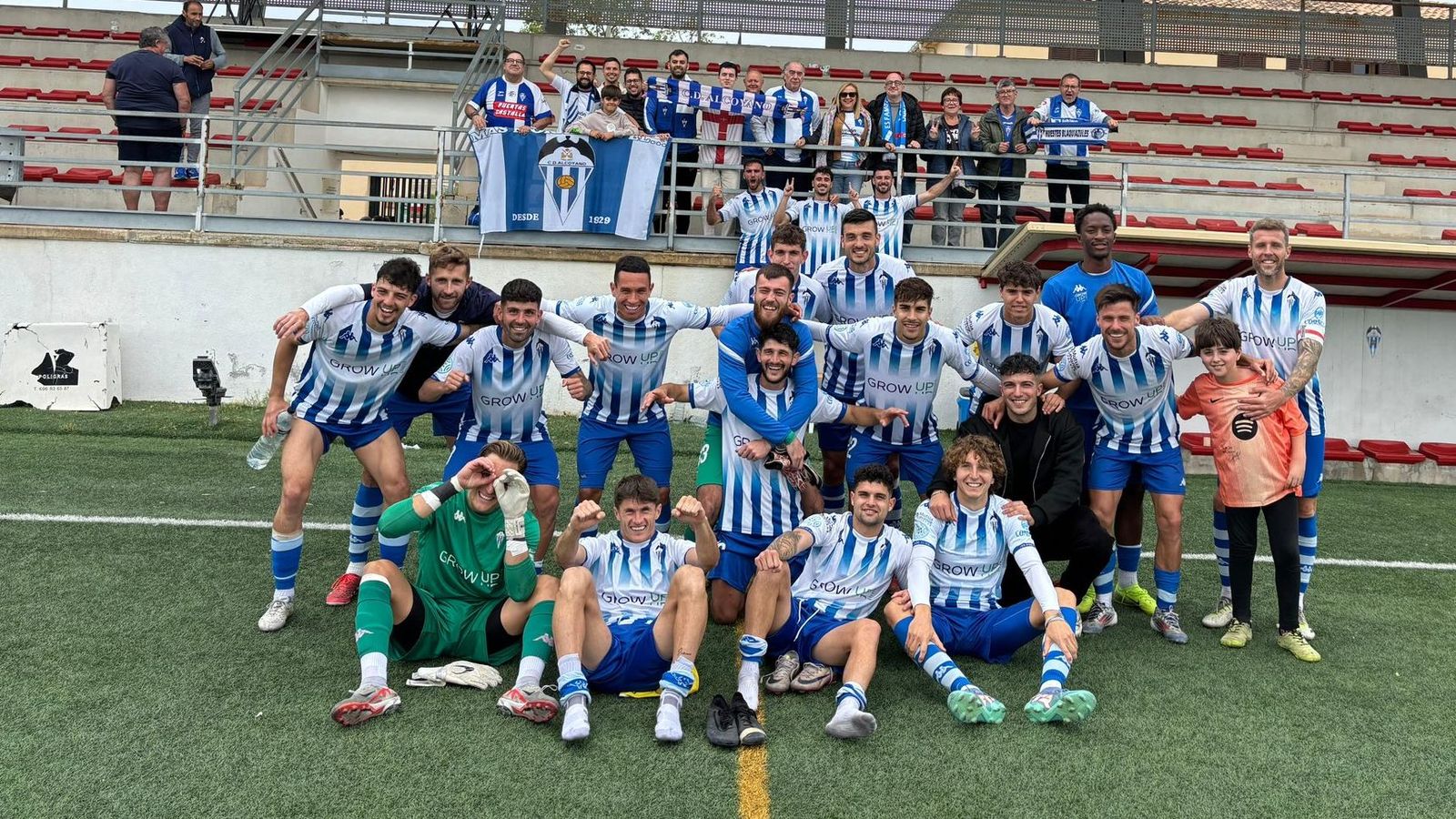 Imatge de la plantilla del CE Alcoià