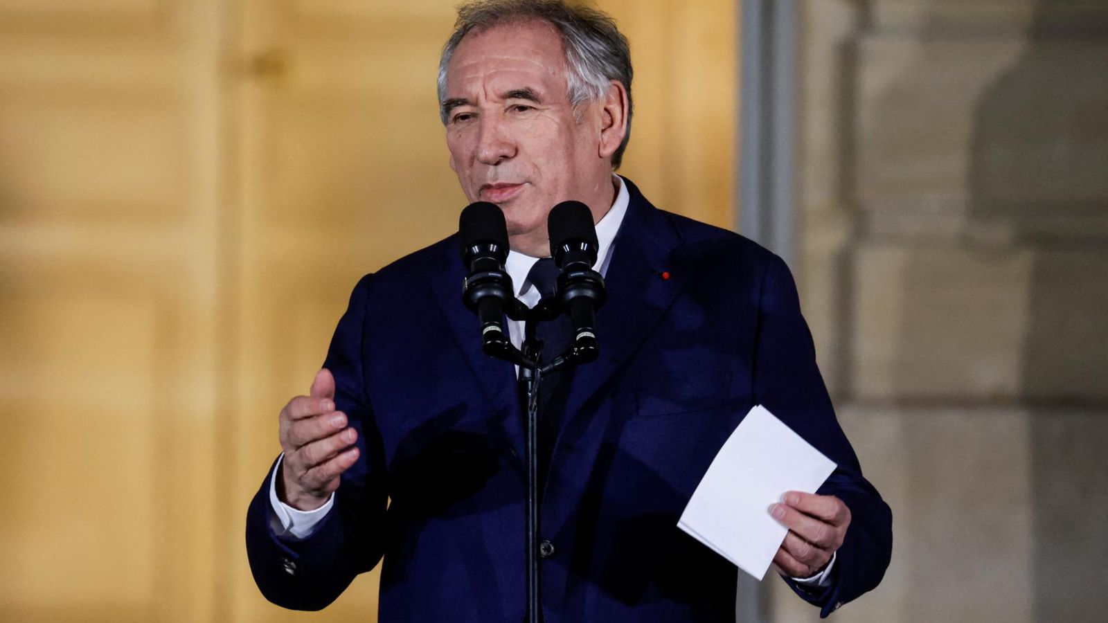 El nou primer ministe de França pronuncia a París una declaració institucional