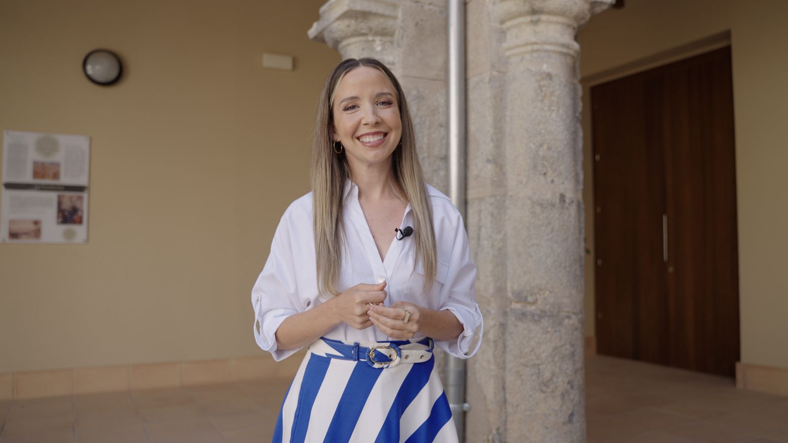 Berta Báidez és la presentadora més festera d'À Punt i presenta el programa 'Terra de festes'