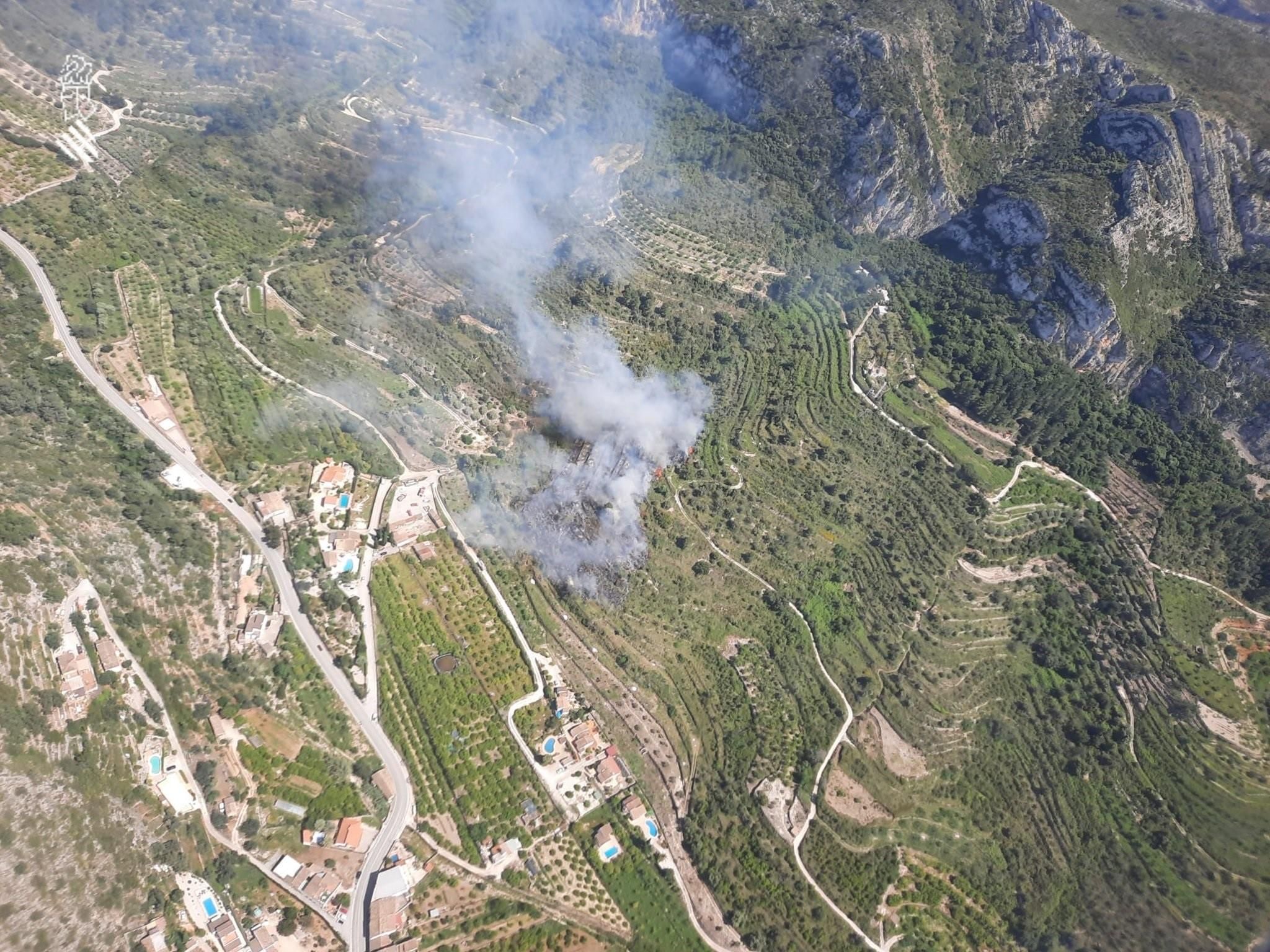 Vista aèria de la zona afectada per l'incendi