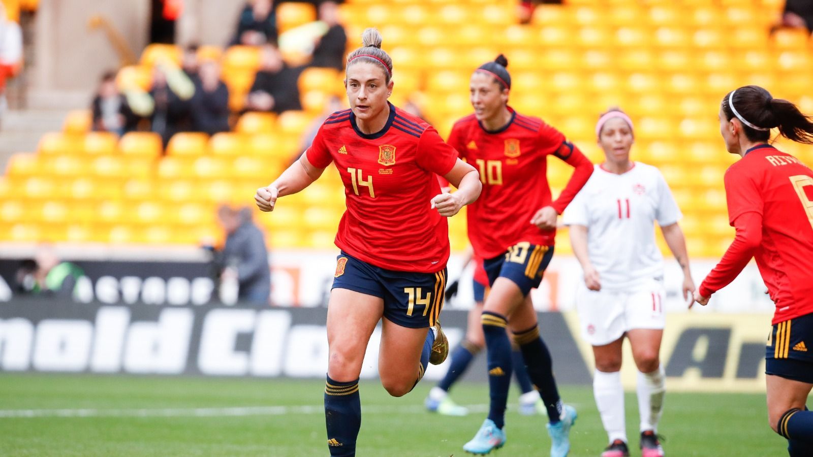 Alexia Putellas celebra el gol