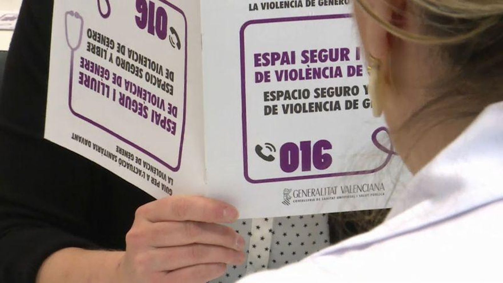 Telèfon d'assistència per atendre la violència de gènere