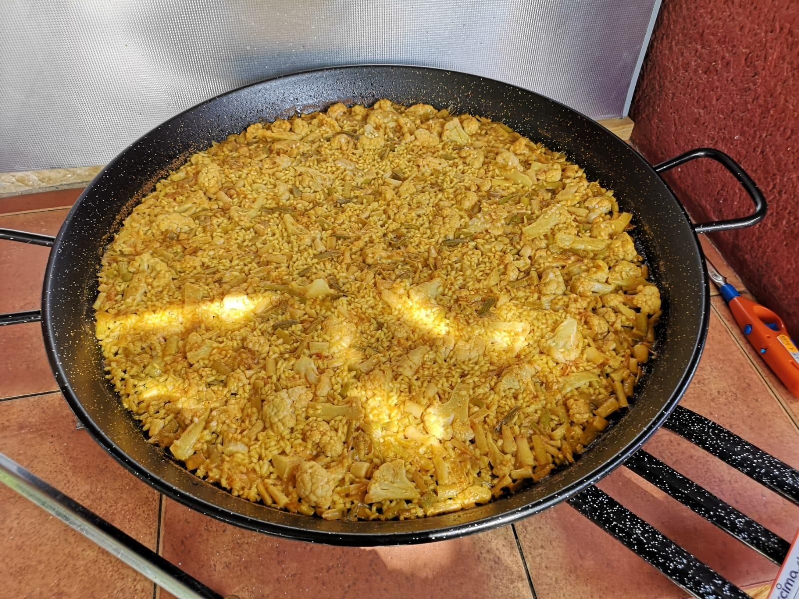 Arròs de floricol, alls tendres i abadejo, popular a moltes comarques