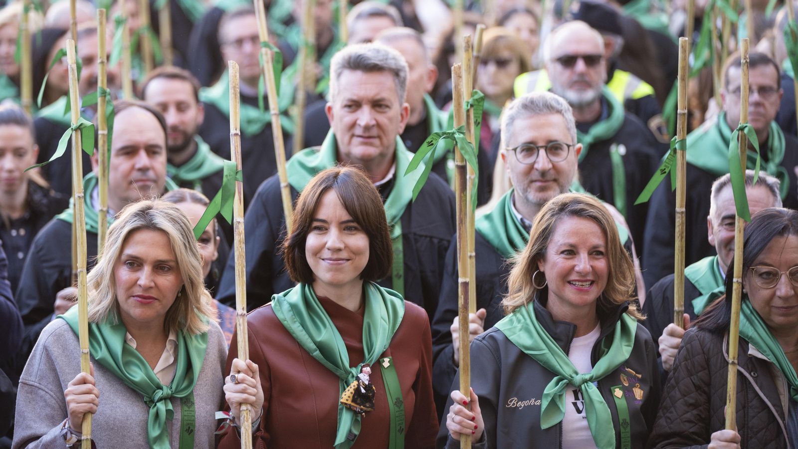 L'alcadessa de Castelló de la Plana, Begoña Carrasco, acompanyada de la ministra Diana Morant i la presidenta de les Corts Llanos Massó en la comitiva d'autoritats durant la romeria L'alcadellsa de Castelló de la Plana, Begoña Carrasco, acompanyada de la ministra Diana Morant en la comitiva d'autoritats durant la romeria